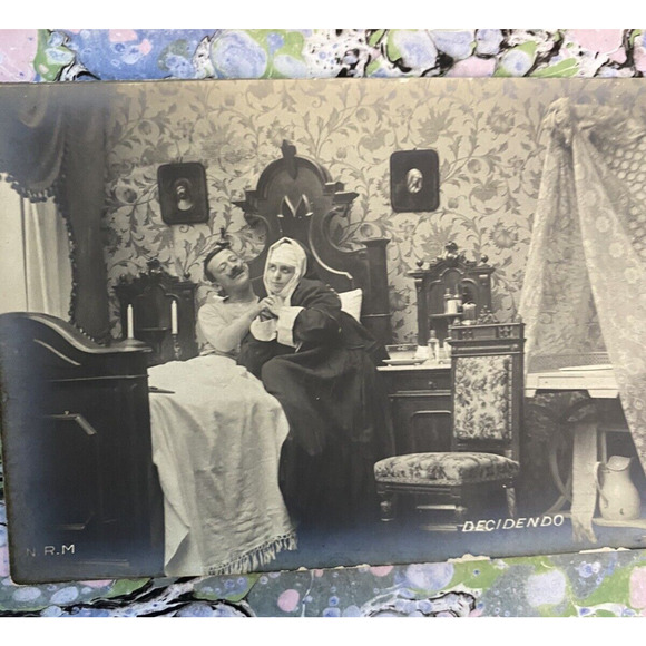 11 Italian Postcards Series Nun Patient Romance early 20th Century Scandalous! - Picture 3 of 4